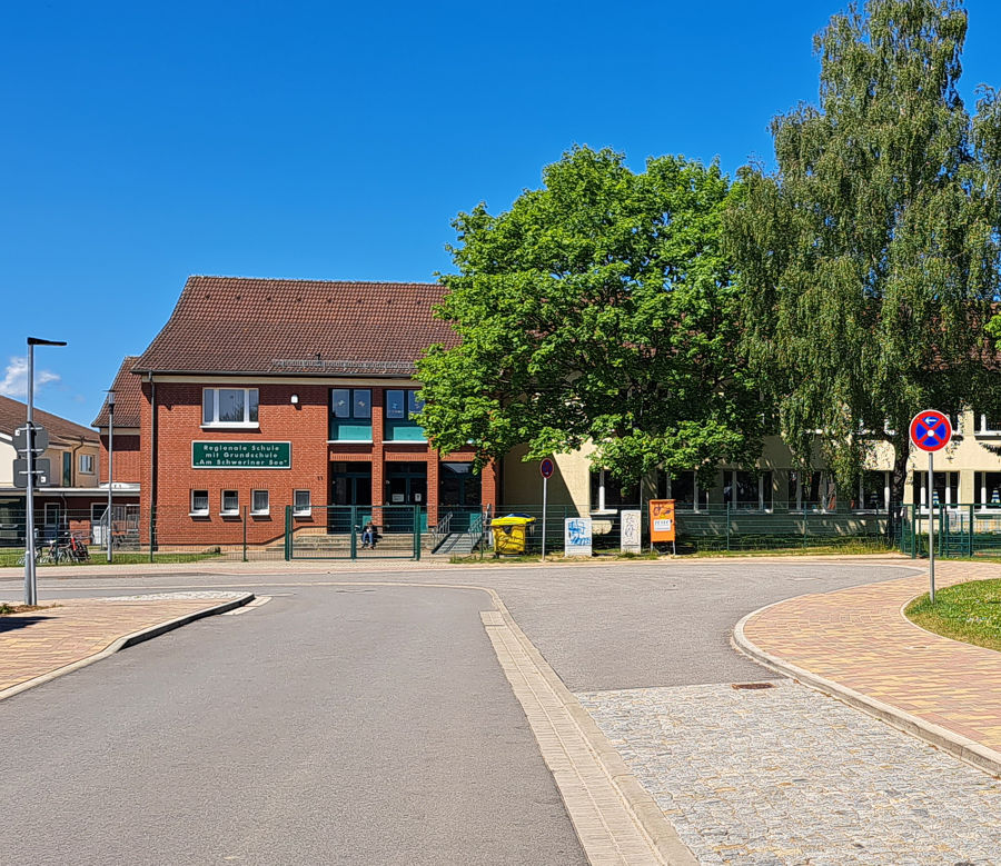 Die Schule in Bad Kleinen.