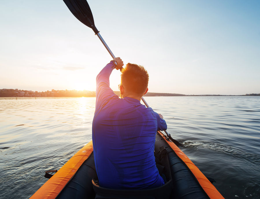 Am Schweriner See gelegen, bietet Bad Kleinen durch diese Lage hervorragende Bedingungen für den Wasser- und Angelsport.